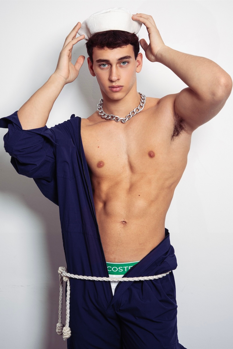 {"remix_data":[],"remix_entry_point":"challenges","source_tags":["local"],"origin":"unknown","total_draw_time":1572644,"total_draw_actions":6,"layers_used":2,"brushes_used":1,"photos_added":0,"total_editor_actions":{},"tools_used":{"stretch":2,"draw":1},"is_sticker":false,"edited_since_last_sticker_save":true,"containsFTESticker":false}